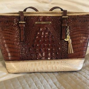 Brahmin medium Asher tote. Very good used condition.